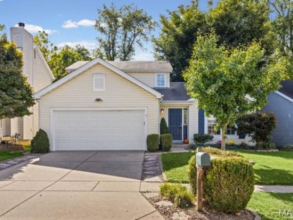 2518 Barrett Place Drive, Ballwin, MO 63021