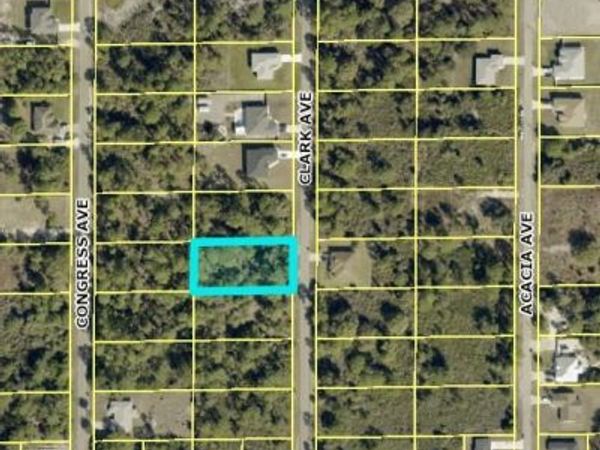 1409 Clark AVE , LEHIGH ACRES, FL 33972