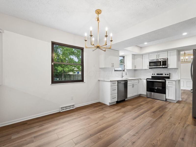 2900 Granada Hills Drive, Columbus, OH 43231 Photo 10