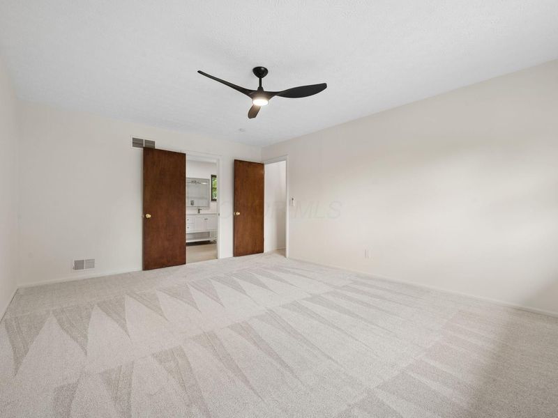 2900 Granada Hills Drive, Columbus, OH 43231 Photo 22