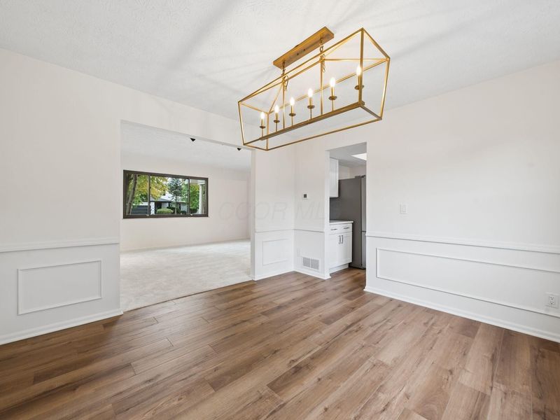 2900 Granada Hills Drive, Columbus, OH 43231 Photo 8