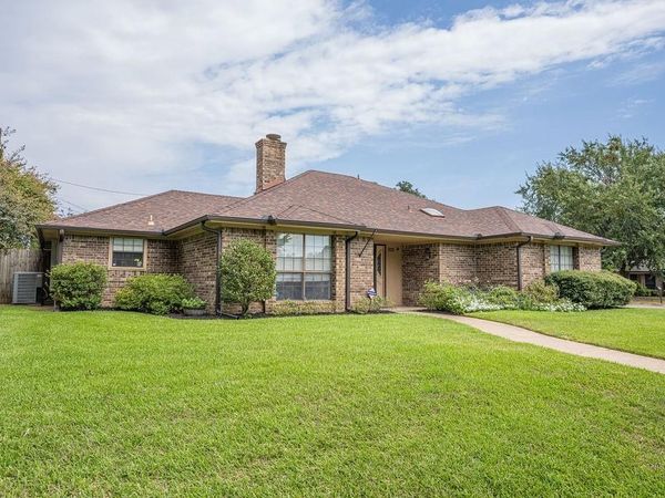 328 Hollie Circle, Sulphur Springs, TX 75482