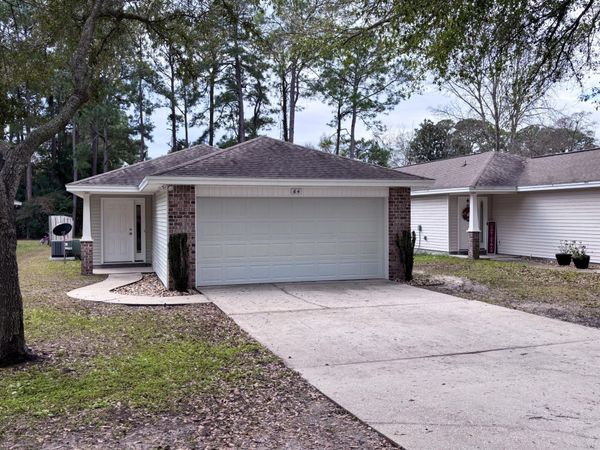 64 7th Avenue, Shalimar, FL 32579