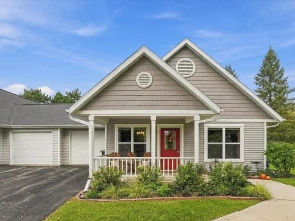 221 Larkspur Court, Sun Prairie, WI 53590