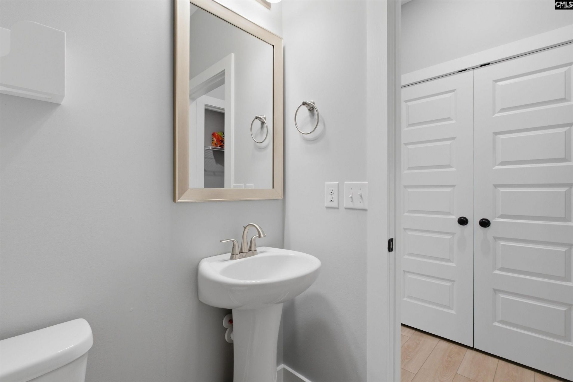 805 Winsham Drive Photo 20