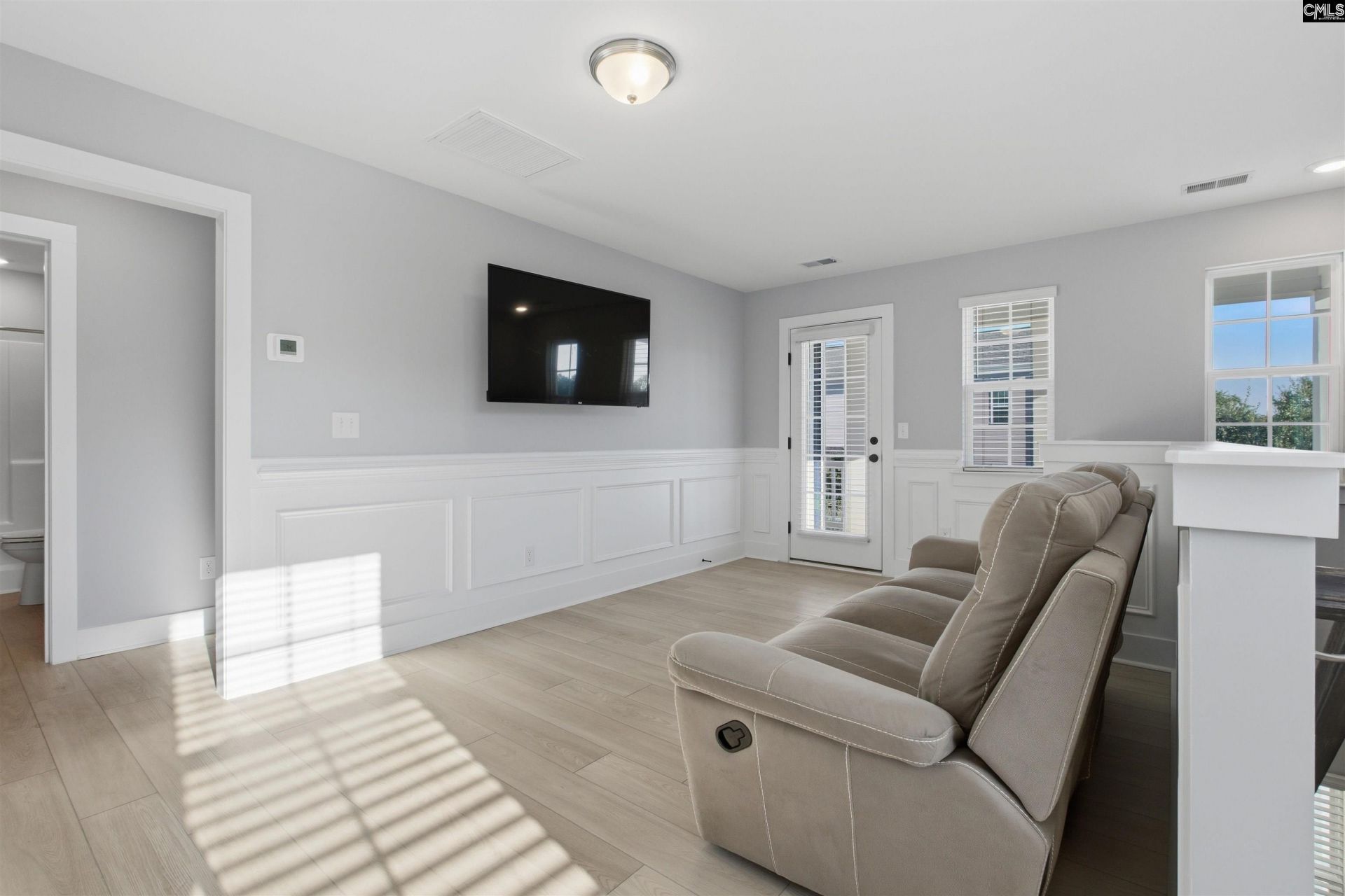805 Winsham Drive Photo 22
