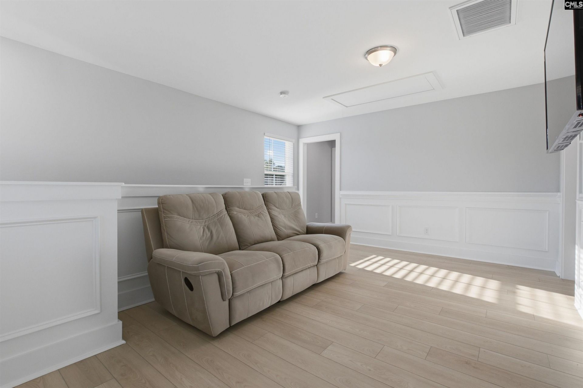 805 Winsham Drive Photo 23