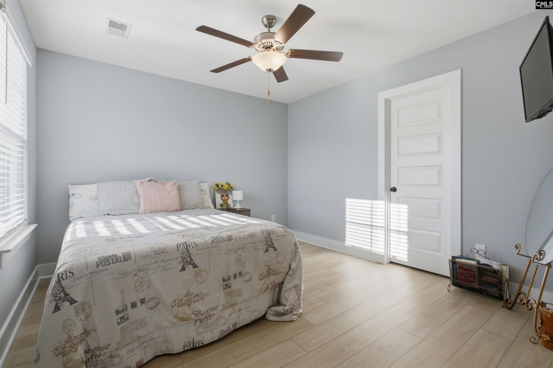 805 Winsham Drive Photo 24
