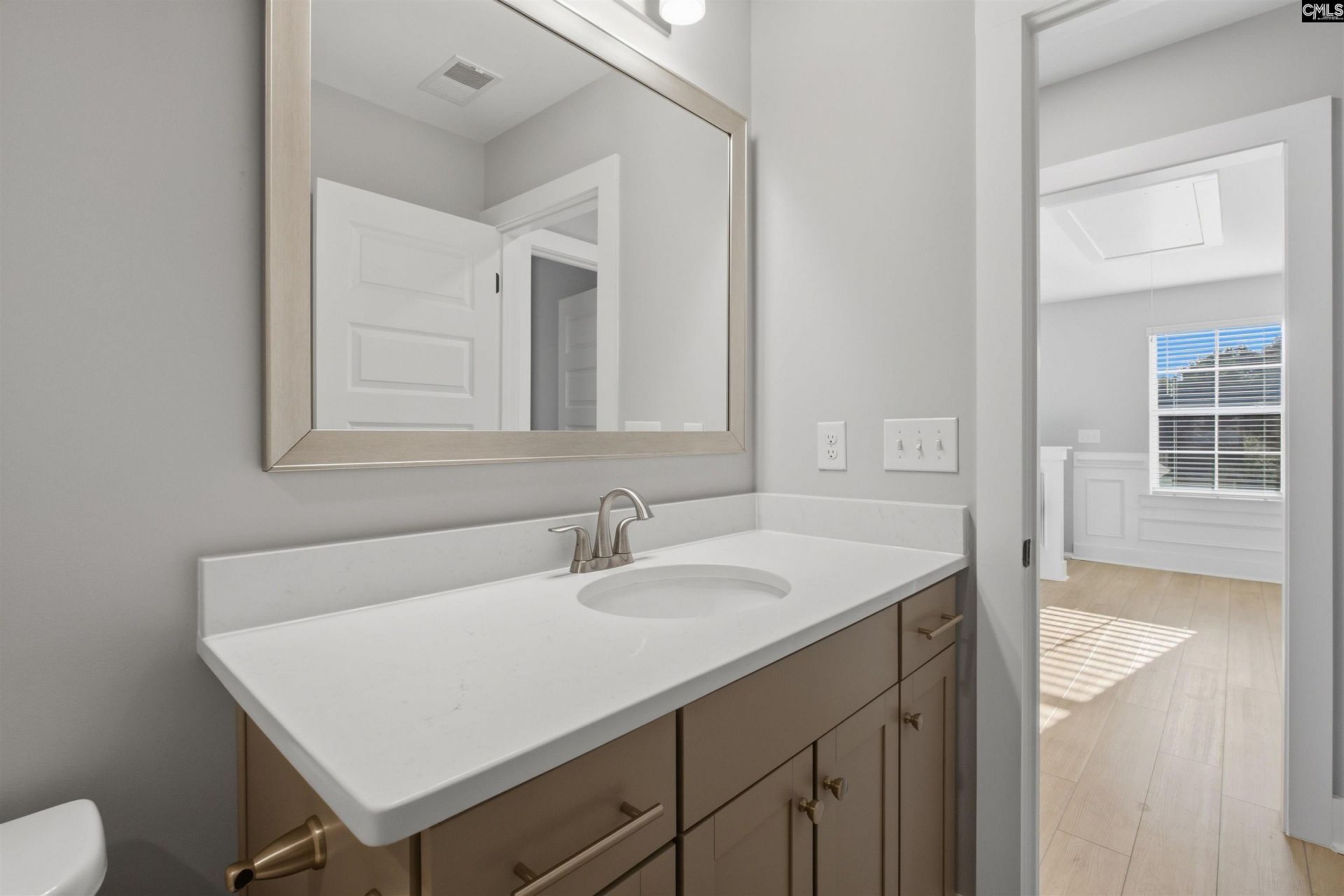805 Winsham Drive Photo 31