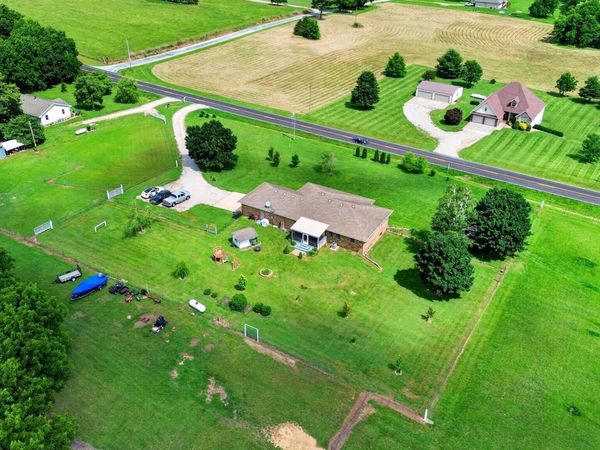 11763 Highway V, Mt Vernon, MO 65712