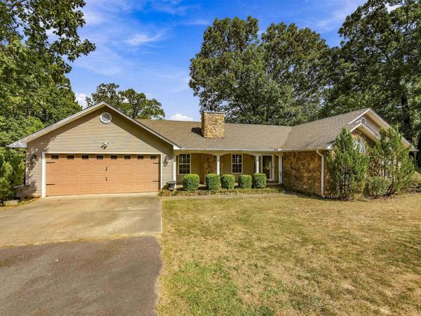 6720 Foxrun East End Drive , Mabelvale, AR 72103