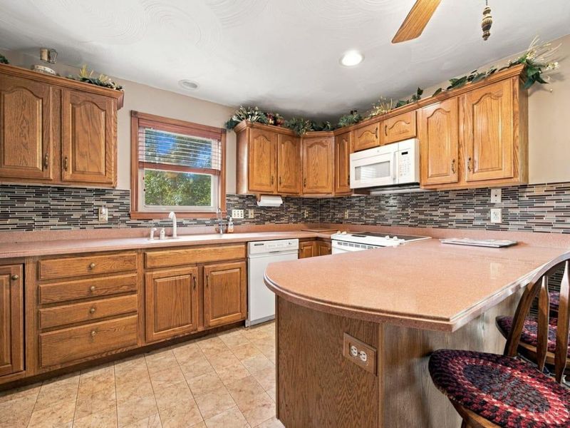 5460 Lakefront Drive, Green Township, OH 45247 Photo 14