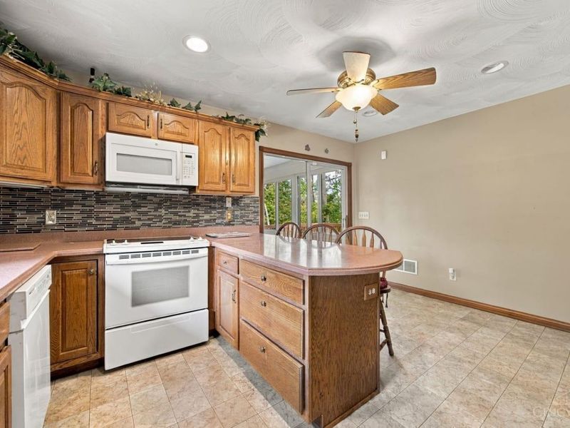 5460 Lakefront Drive, Green Township, OH 45247 Photo 15