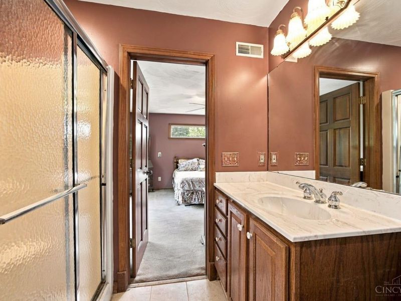 5460 Lakefront Drive, Green Township, OH 45247 Photo 28