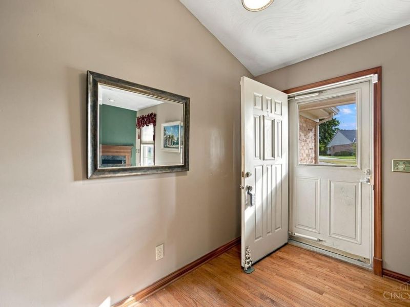 5460 Lakefront Drive, Green Township, OH 45247 Photo 5