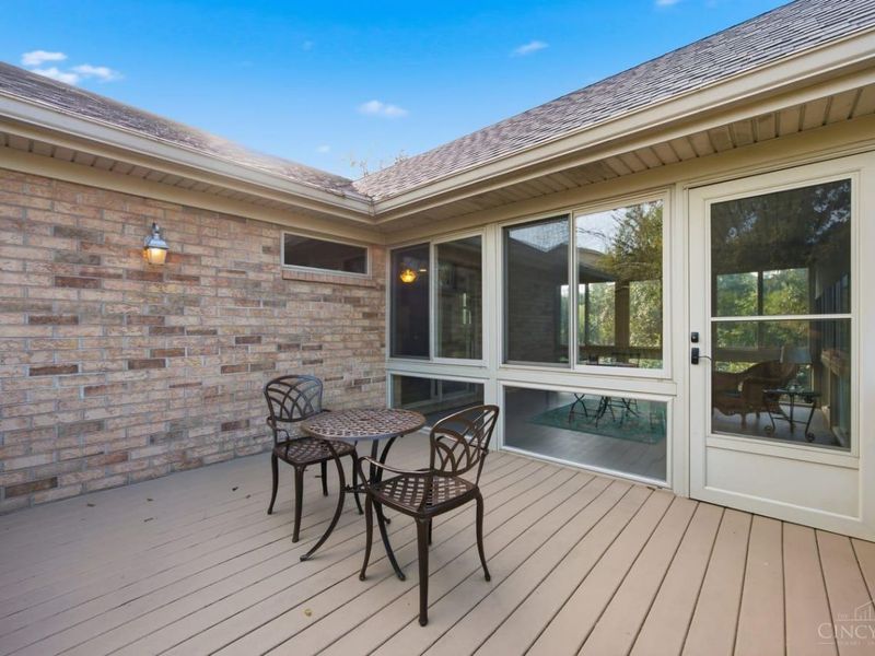 5460 Lakefront Drive, Green Township, OH 45247 Photo 54
