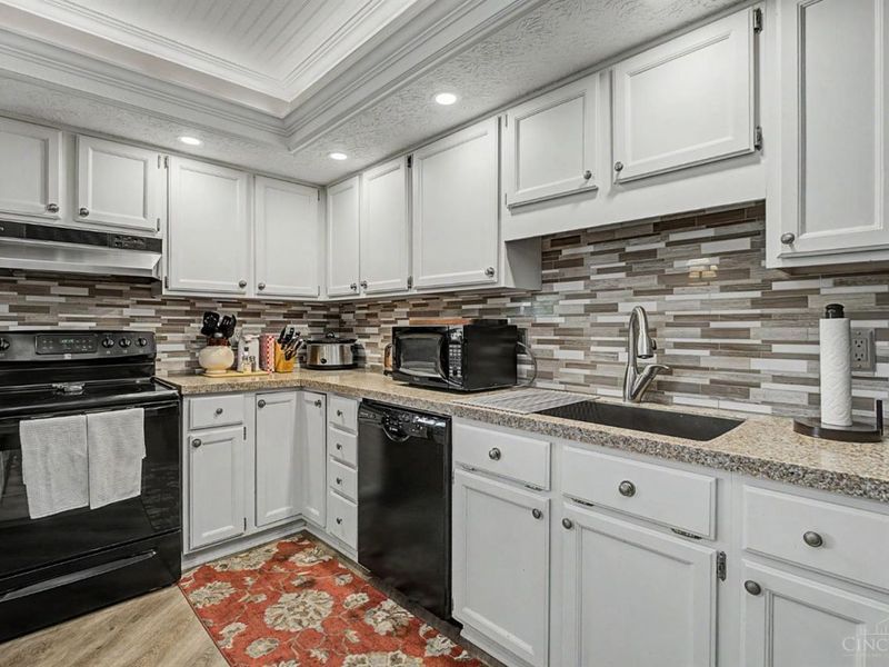 755 Hidden Circle, Washington Township, OH 45458 Photo 6