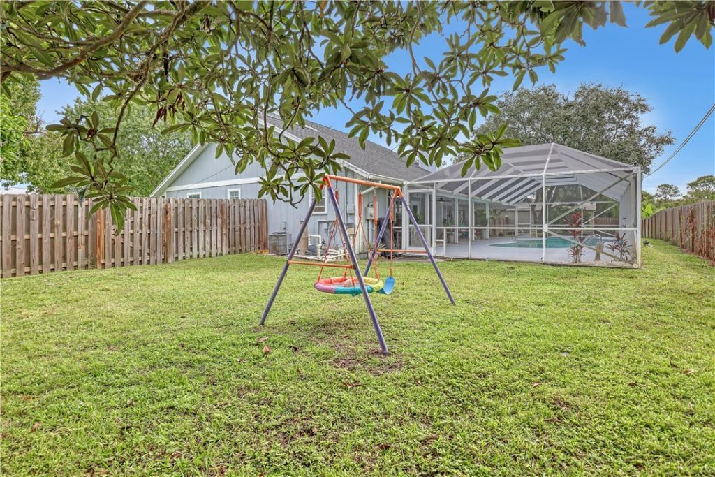 950 Genesee Avenue, Sebastian, FL 32958 Photo
