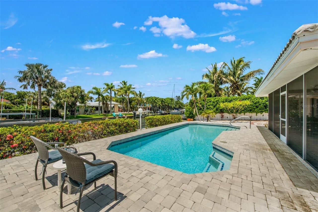 614 Gladstone Lane , Bradenton Beach, FL 34217 Photo