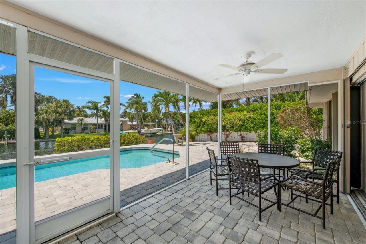 614 Gladstone Lane , Bradenton Beach, FL 34217 Photo