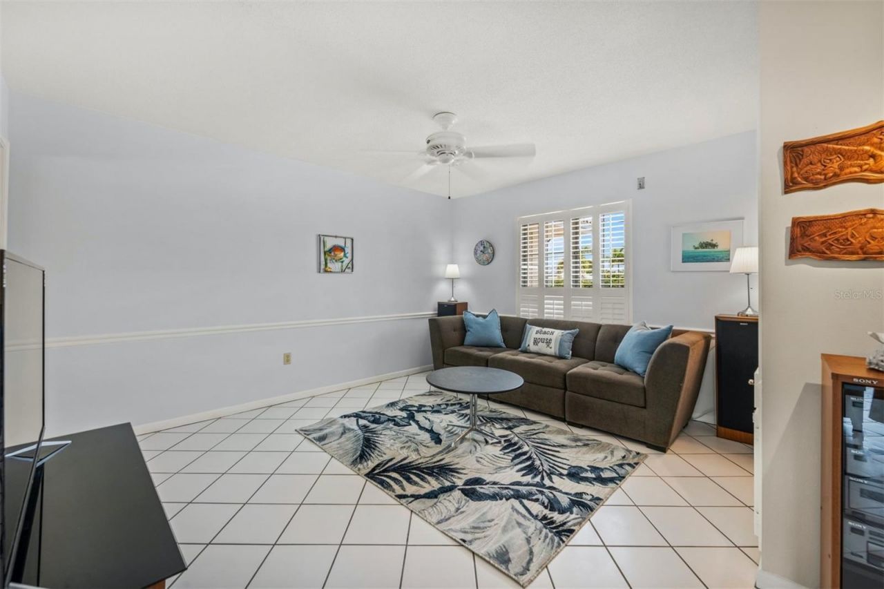 614 Gladstone Lane , Bradenton Beach, FL 34217 Photo