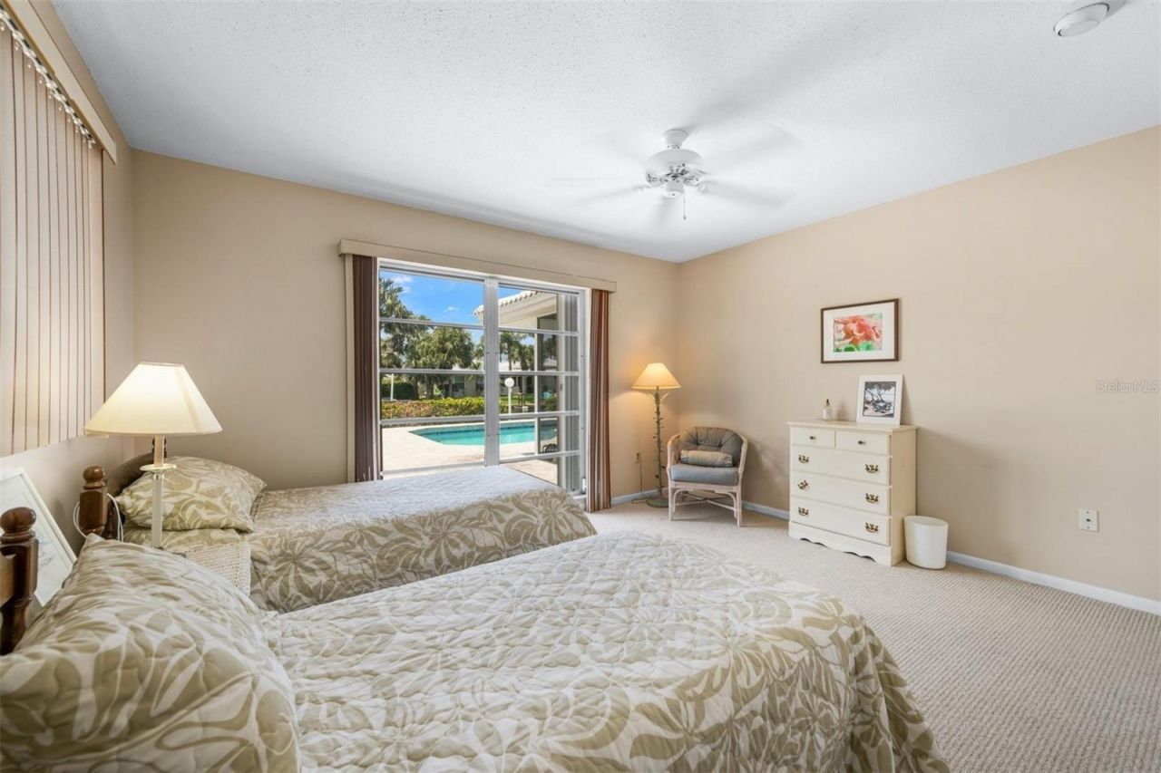 614 Gladstone Lane , Bradenton Beach, FL 34217 Photo
