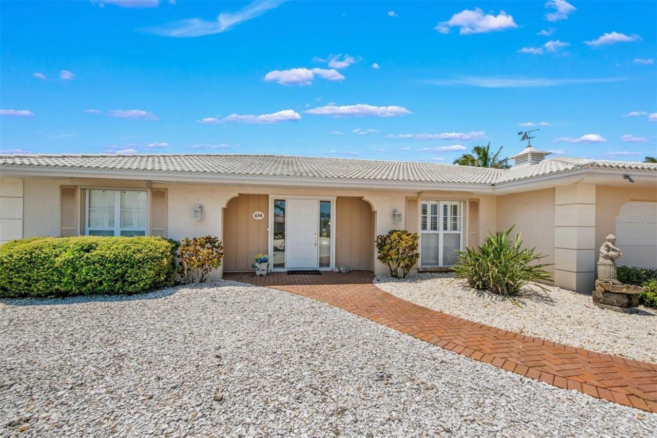 614 Gladstone Lane , Bradenton Beach, FL 34217 Photo