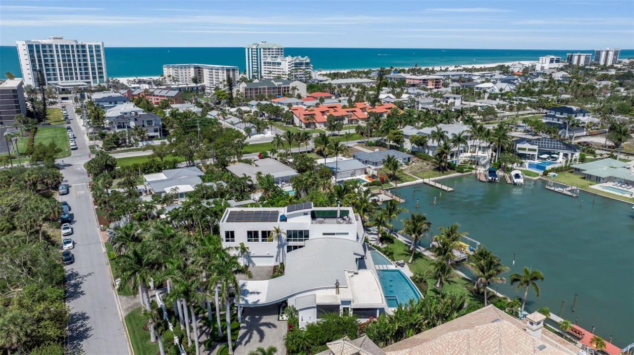 445 Mckinley Drive, Sarasota, FL 34236 Photo