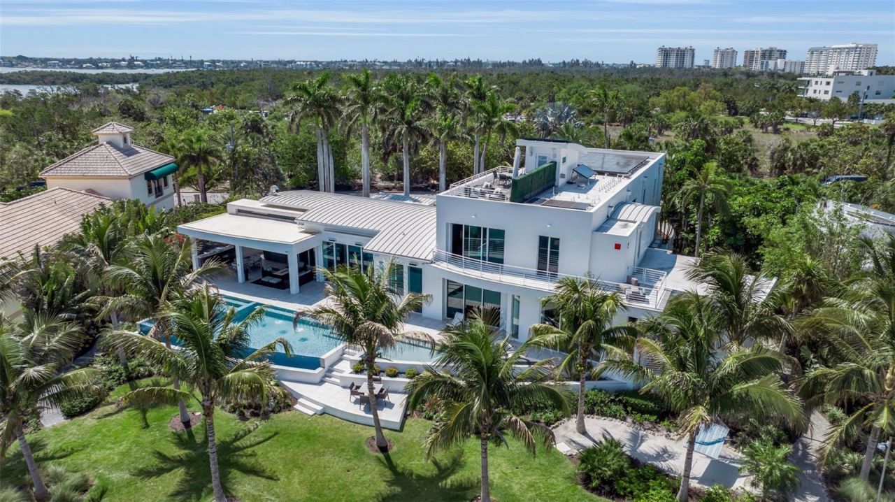 445 Mckinley Drive, Sarasota, FL 34236 Photo