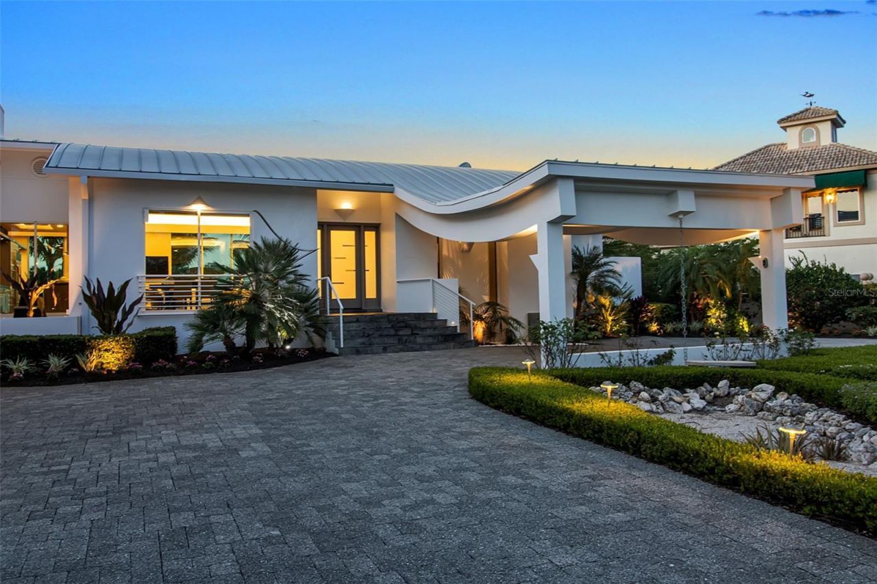 445 Mckinley Drive, Sarasota, FL 34236 Photo