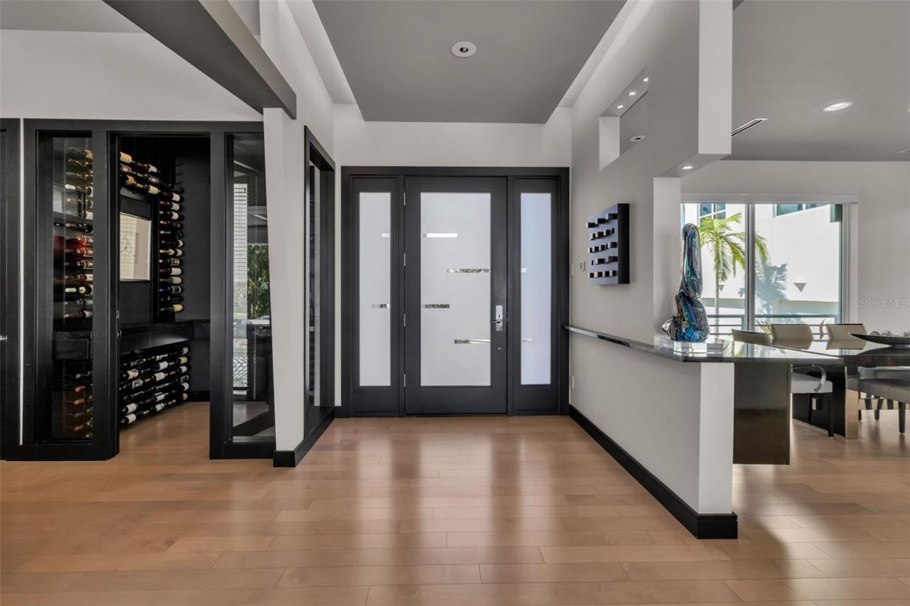445 Mckinley Drive, Sarasota, FL 34236 Photo