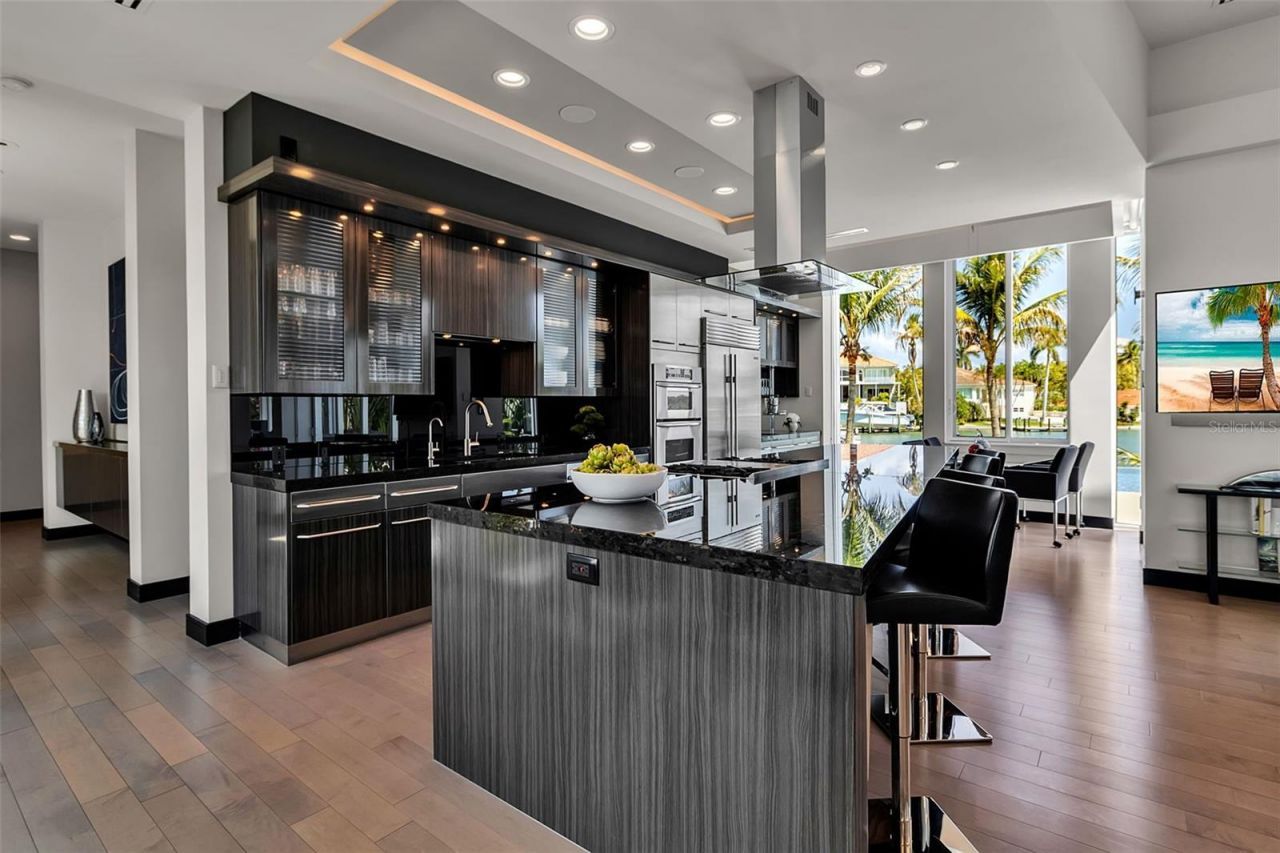 445 Mckinley Drive, Sarasota, FL 34236 Photo