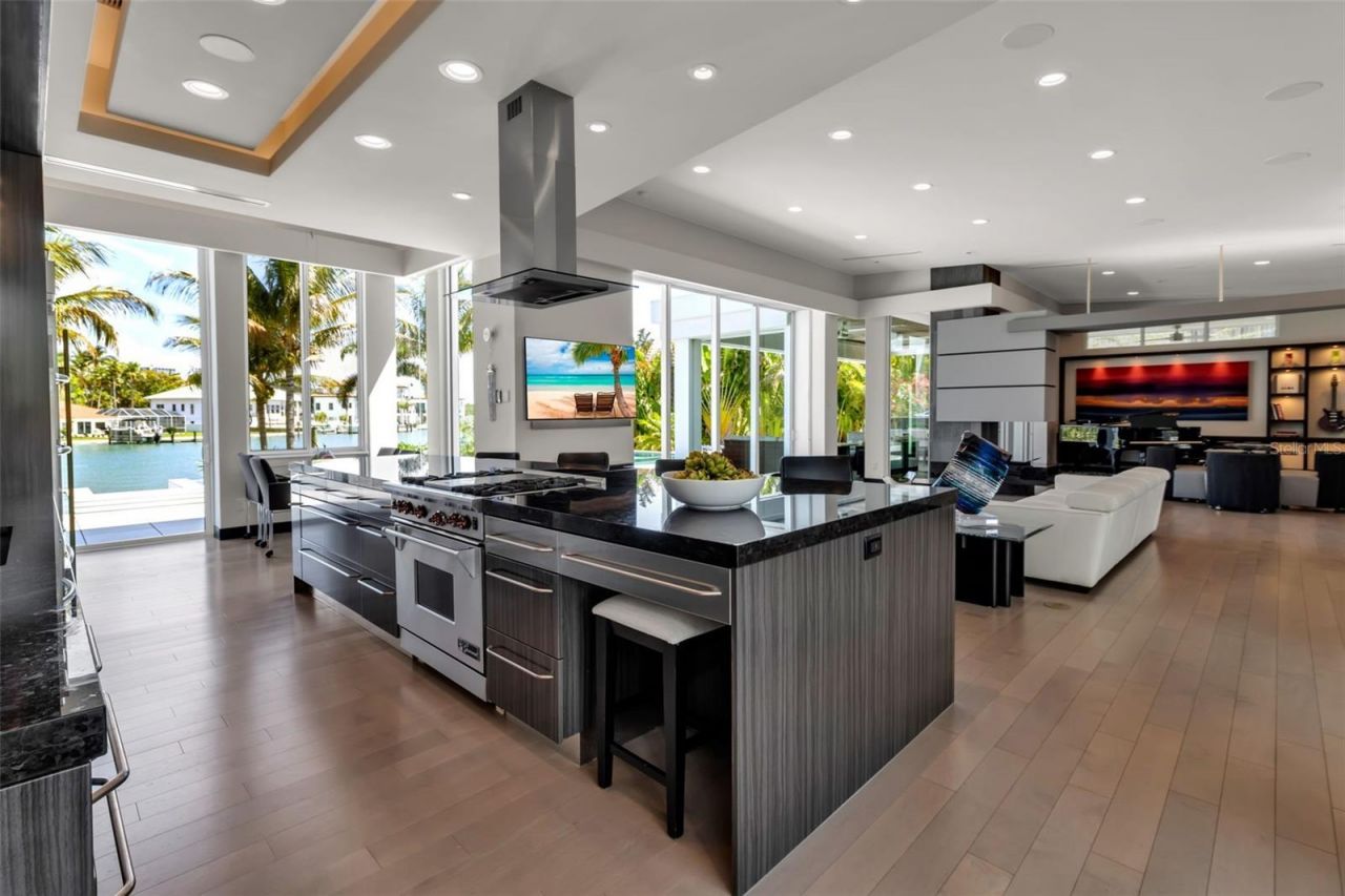 445 Mckinley Drive, Sarasota, FL 34236 Photo