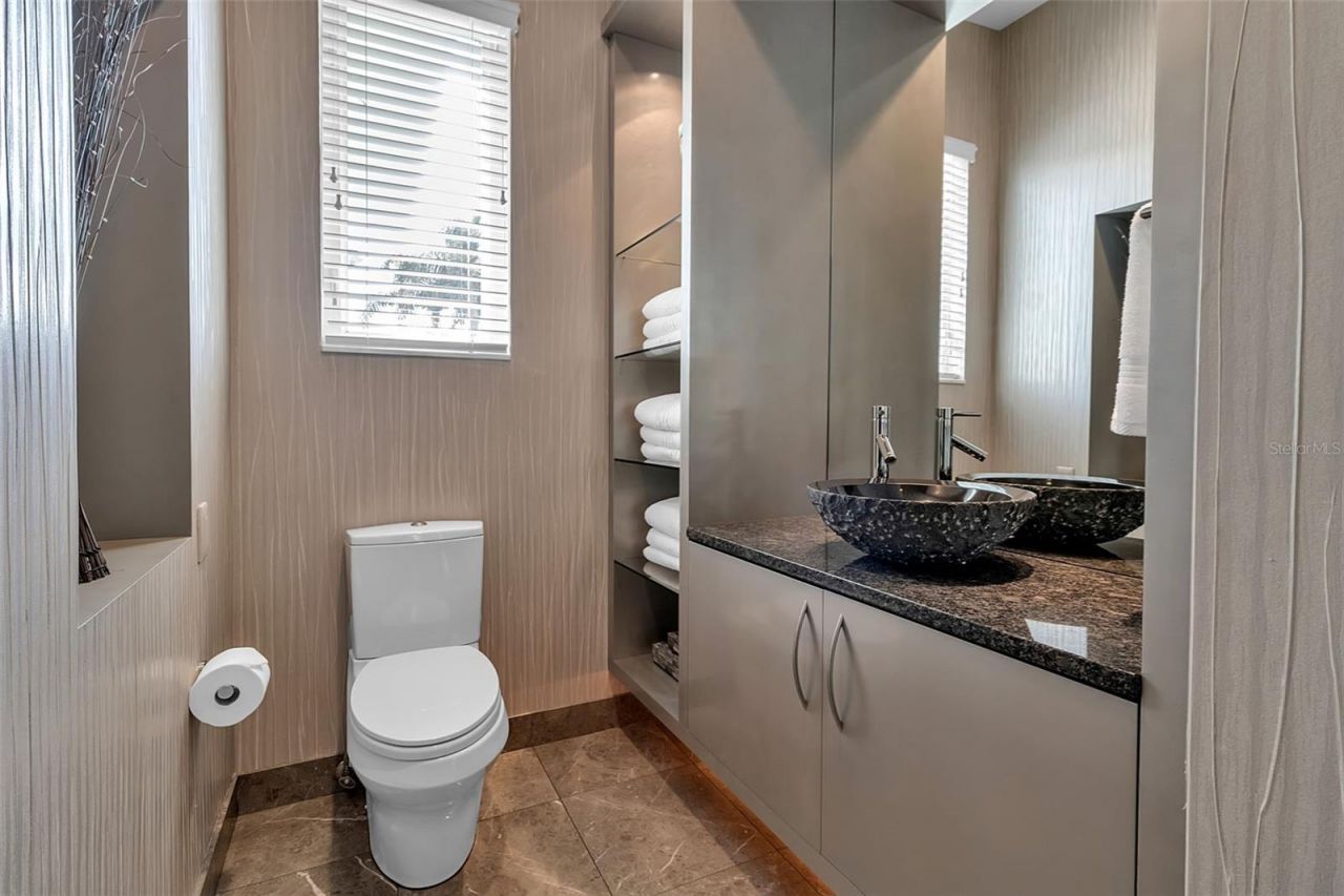 445 Mckinley Drive, Sarasota, FL 34236 Photo