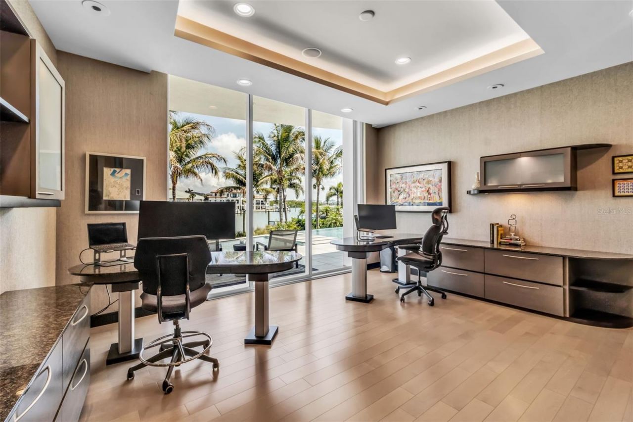 445 Mckinley Drive, Sarasota, FL 34236 Photo