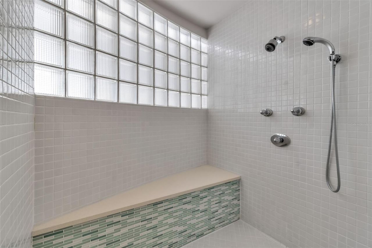 445 Mckinley Drive, Sarasota, FL 34236 Photo