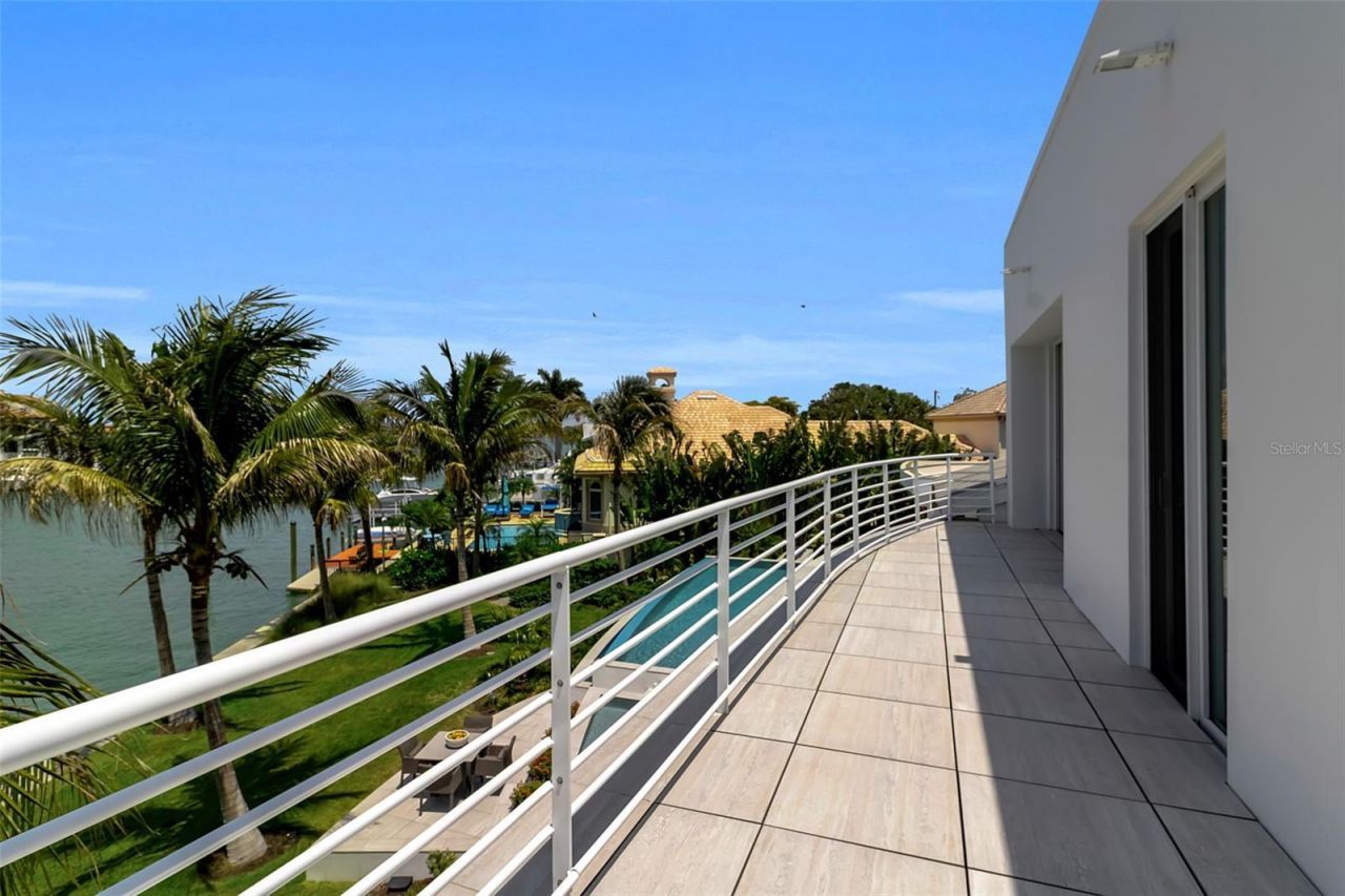 445 Mckinley Drive, Sarasota, FL 34236 Photo