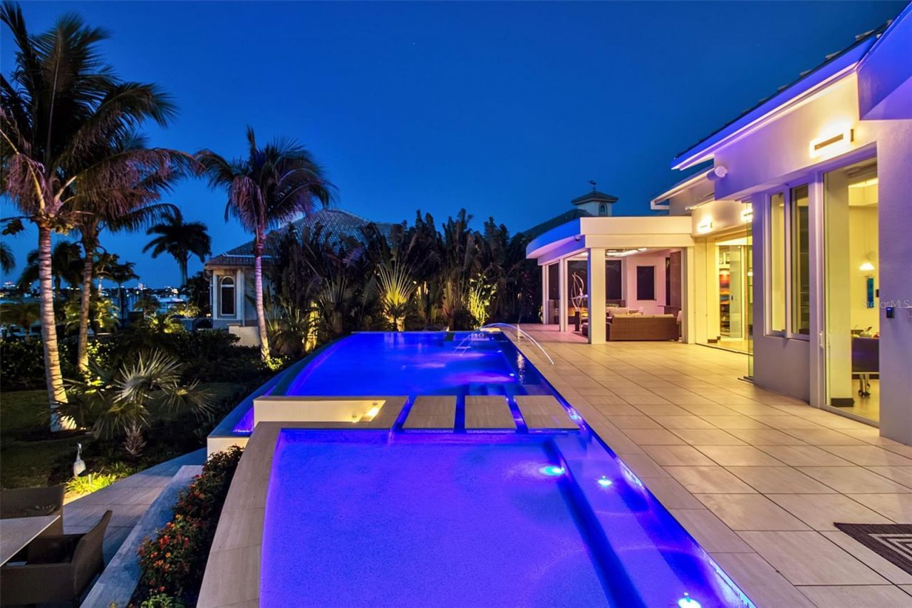445 Mckinley Drive, Sarasota, FL 34236 Photo