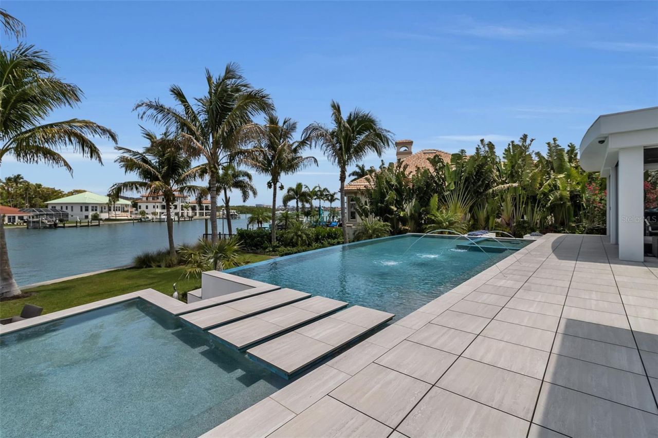 445 Mckinley Drive, Sarasota, FL 34236 Photo