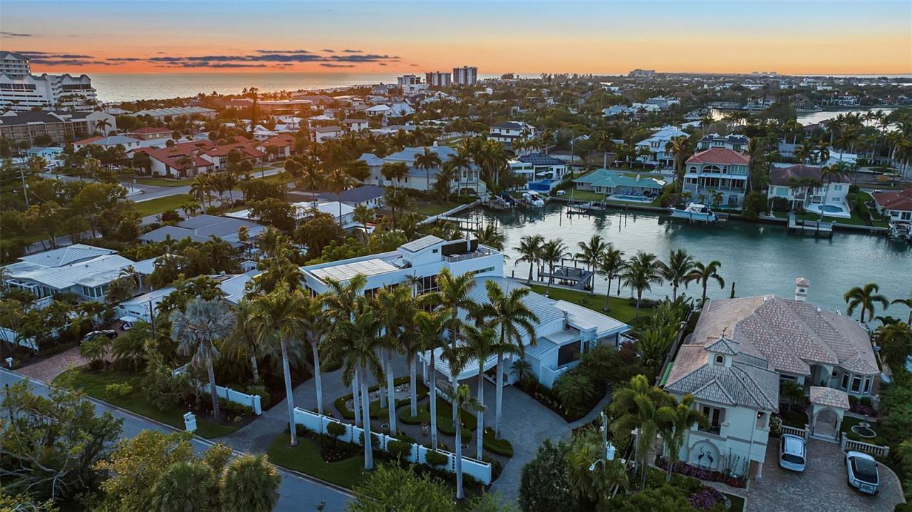 445 Mckinley Drive, Sarasota, FL 34236 Photo