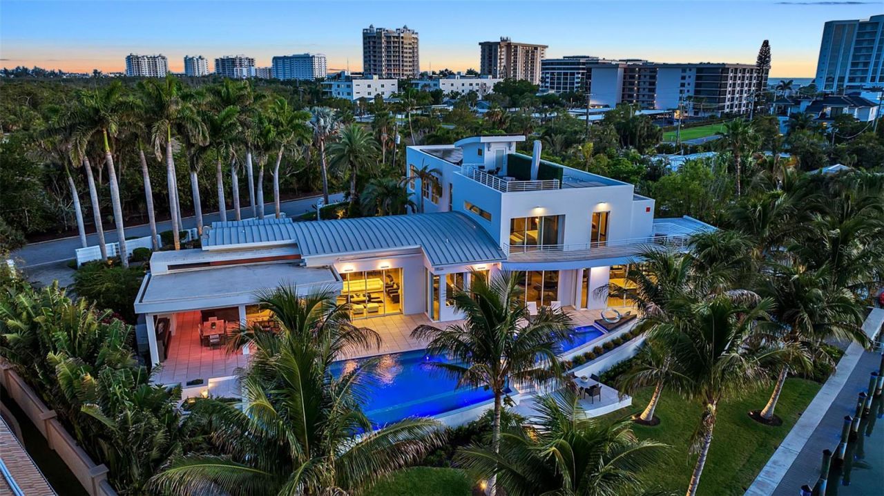 445 Mckinley Drive, Sarasota, FL 34236 Photo