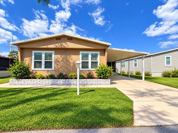 921 FAITH CIRCLE E, Unit 35, BRADENTON, FL 34212