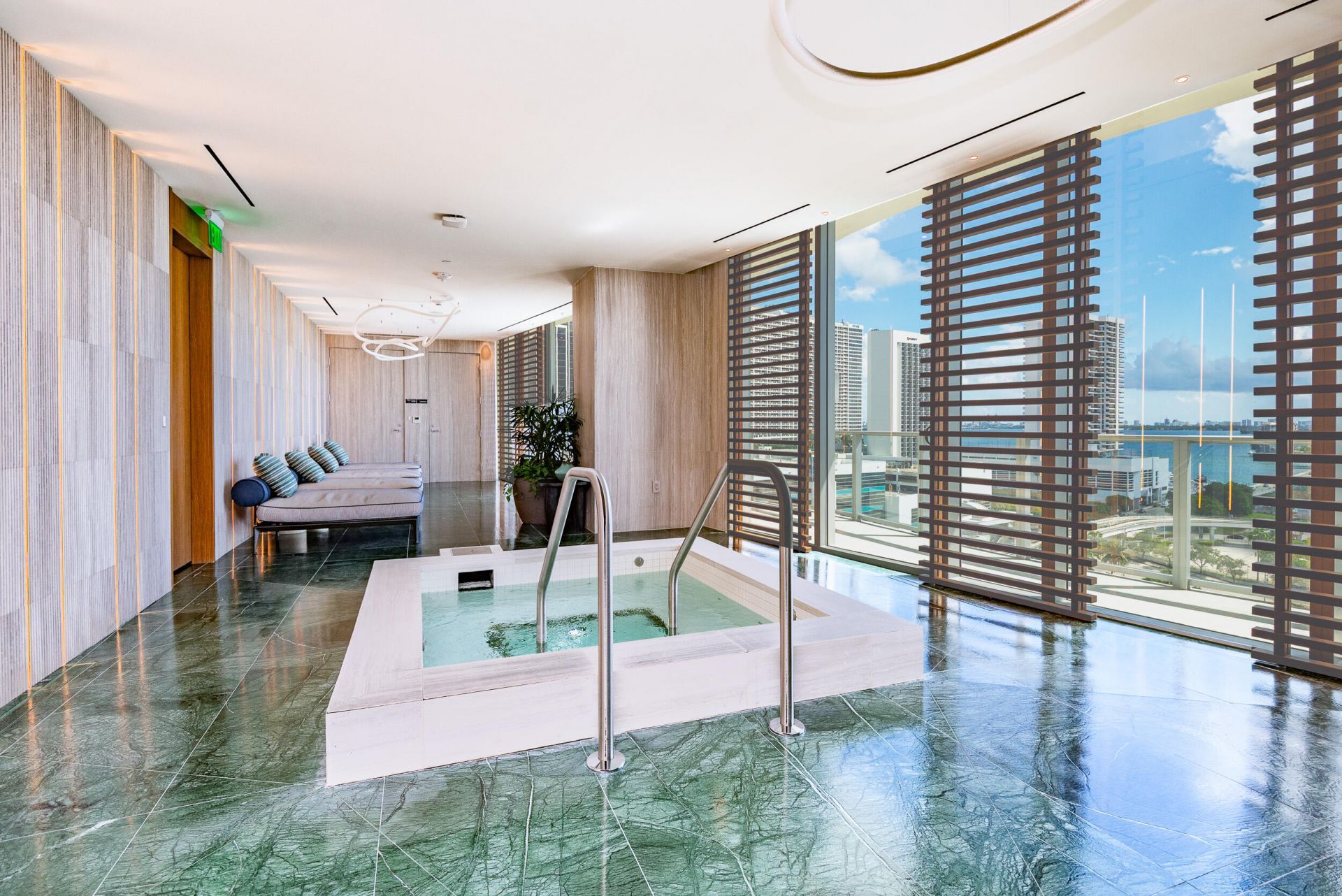 1400 Biscayne Boulevard, Unit 901, Miami, FL 33132 Photo