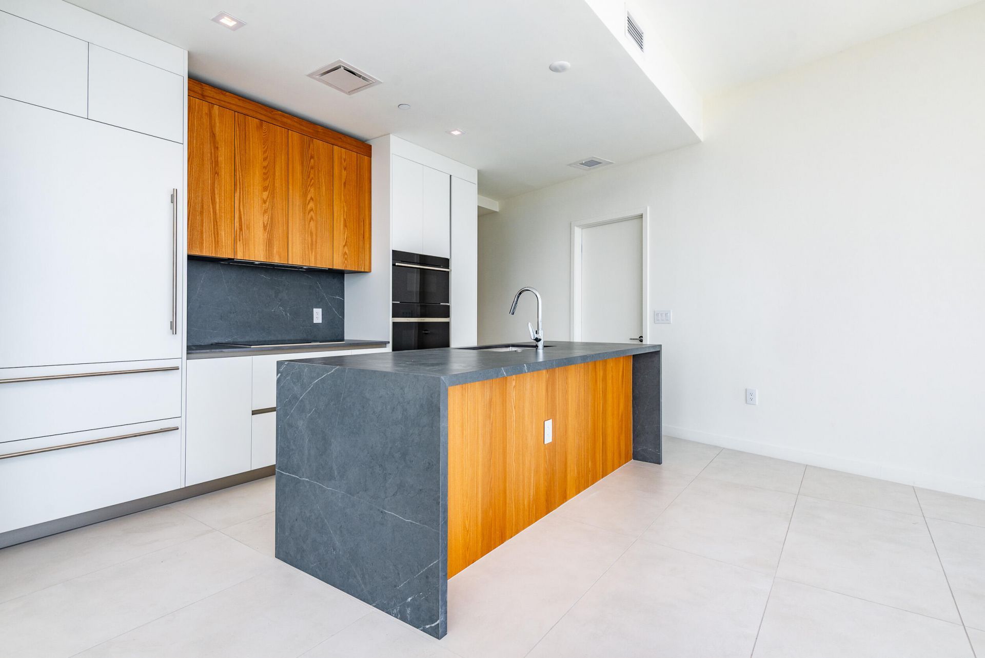 1400 Biscayne Boulevard, Unit 901, Miami, FL 33132 Photo