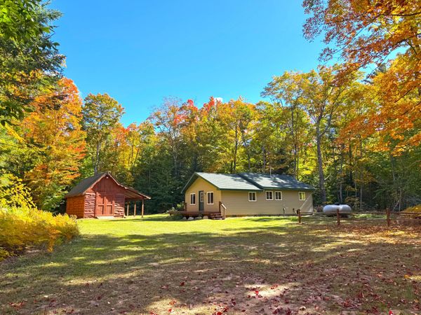 7425 Fisher TRL, Newberry, MI 49868