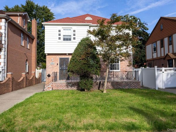 73-35 189th Street , Fresh Meadows, NY 11366