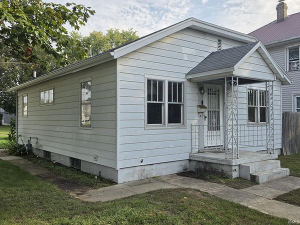 840 W Liden Avenue, Logansport, IN 46947