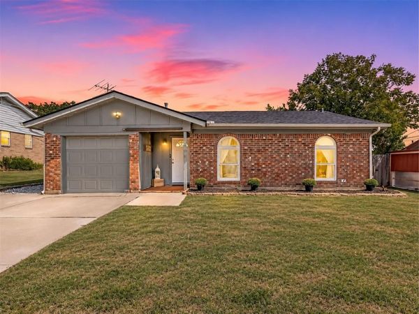 7008 Smithfield Road, North Richland Hills, TX 76182