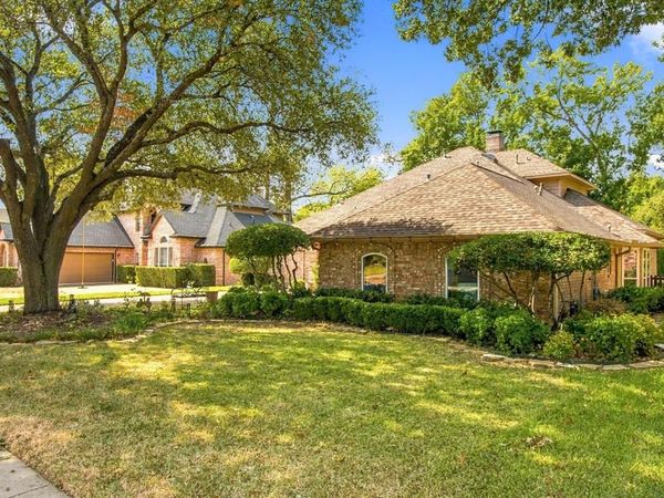 2905 Foxcreek Drive, Richardson, TX 75082