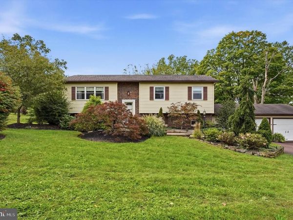1484 SUMNEYTOWN PIKE, LANSDALE, PA 19446